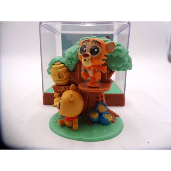 Disney Doorables Movie Moments Series 1 Winnie the Pooh Piglets and Tiger - Picture 10 of 16